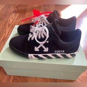 Off-White sneakers EU37